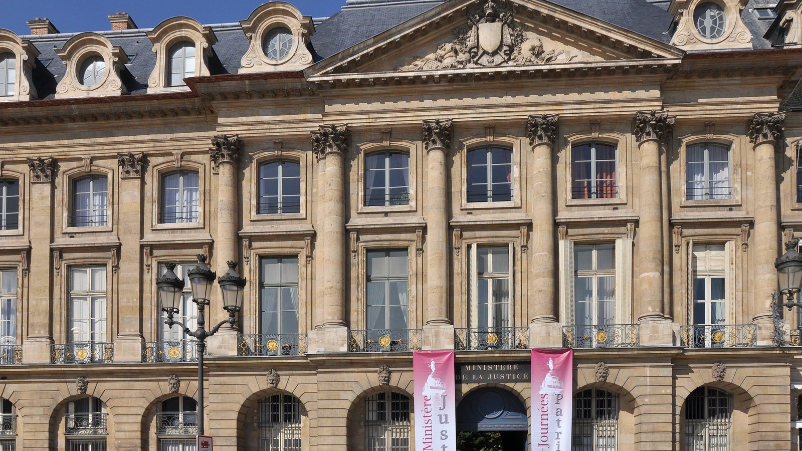 Façade du ministère de la Justice, place Vendôme à Paris