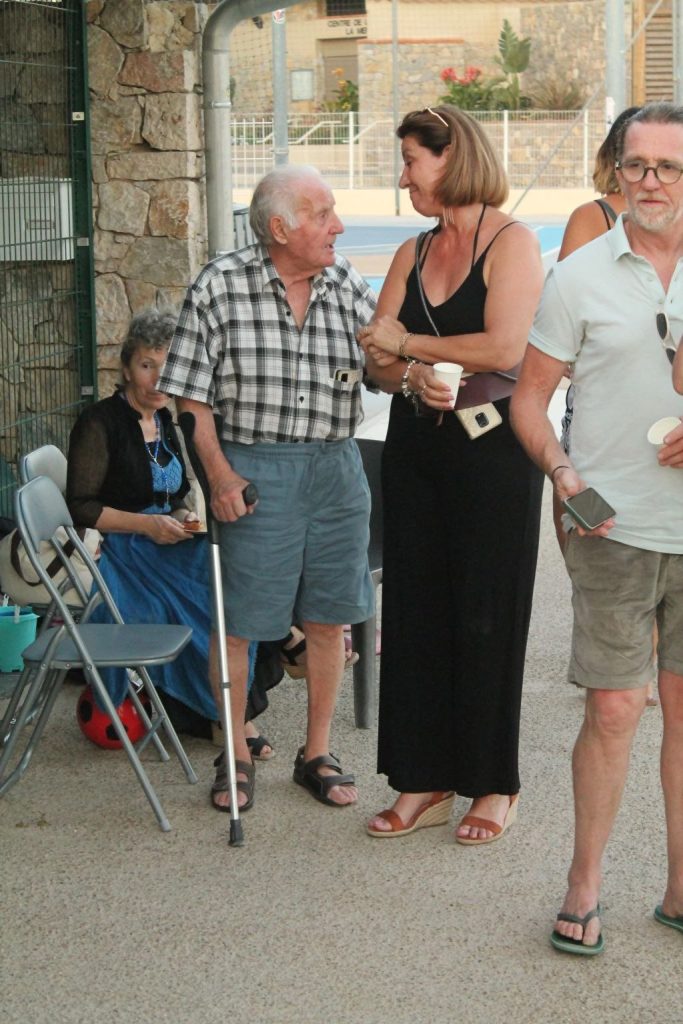 Un moment du pique-nique de l’ADEPAPE Var au Mourillon — photographie 10.