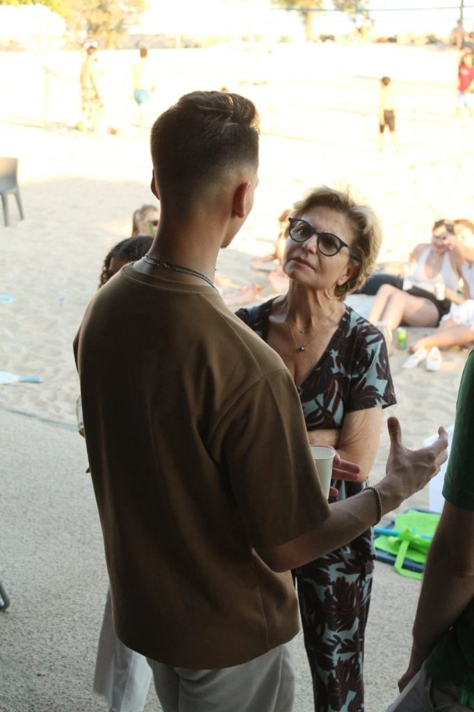 Un moment du pique-nique de l’ADEPAPE Var au Mourillon — photographie 12.