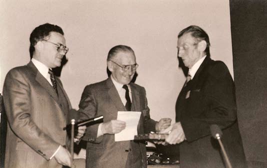 Trois responsables de la fédération photographiés ensemble en 1973.