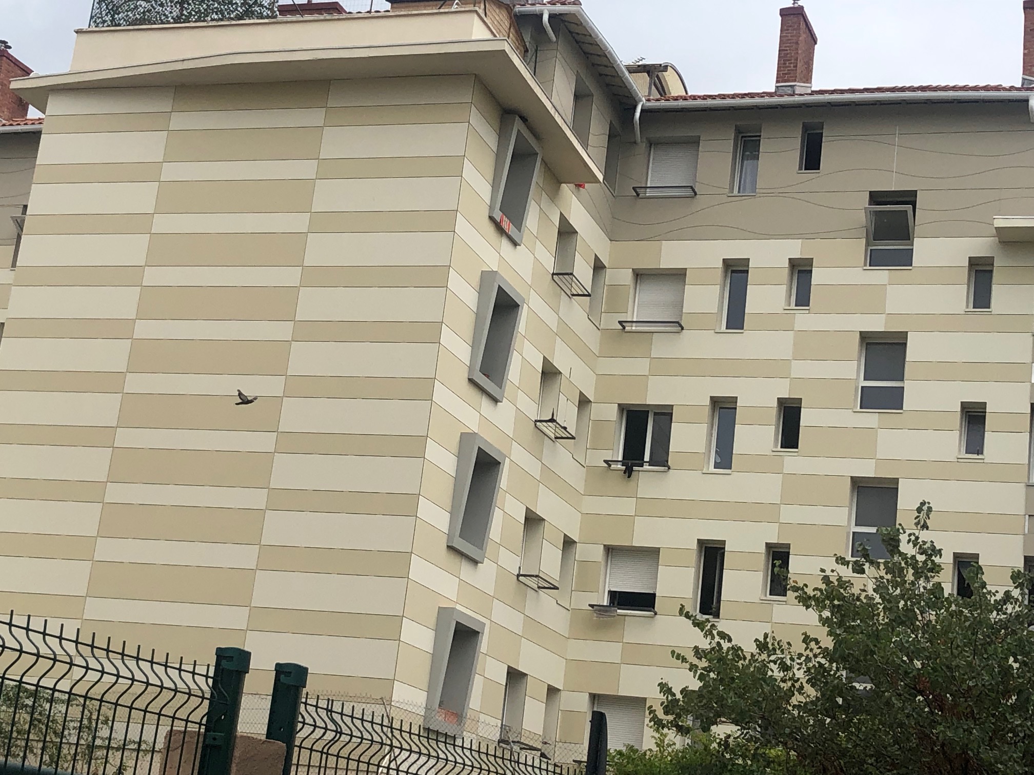 Façades d’immeubles de logements collectifs.